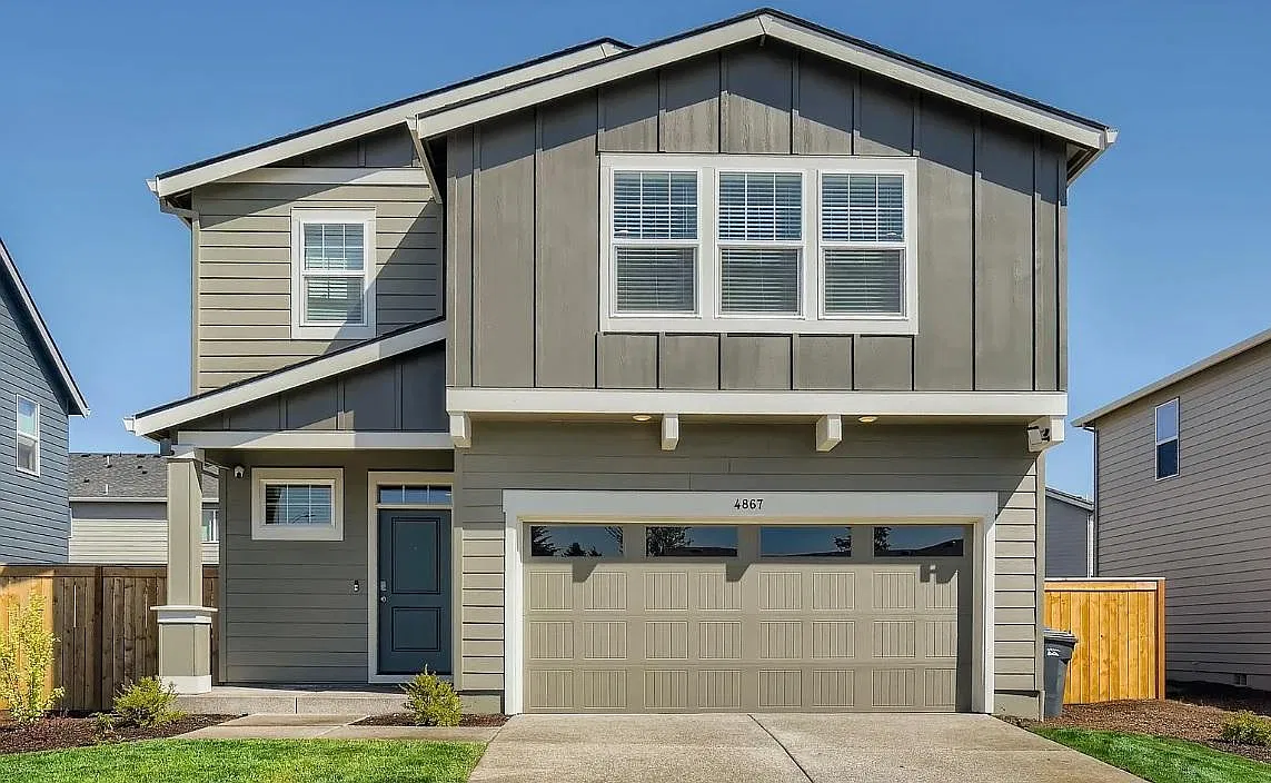 4 bed, 2251 sqft, $2,999 — Photo 2