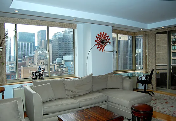 Sold by A & I Broadway | media 25