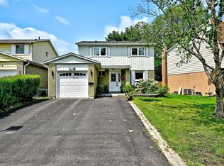 174 Currey Cres, Newmarket, ON L3Y5M9