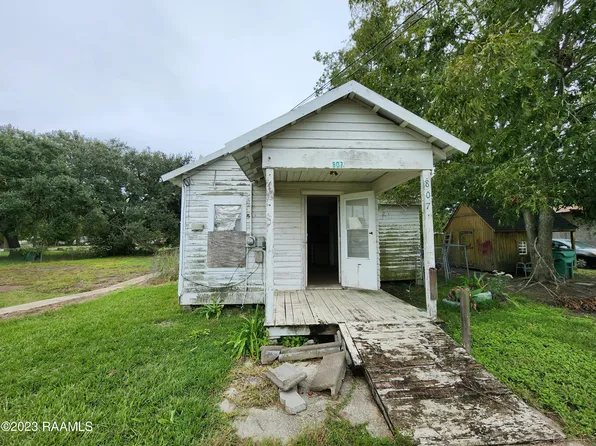 807 American Legion Dr, Rayne, LA 70578