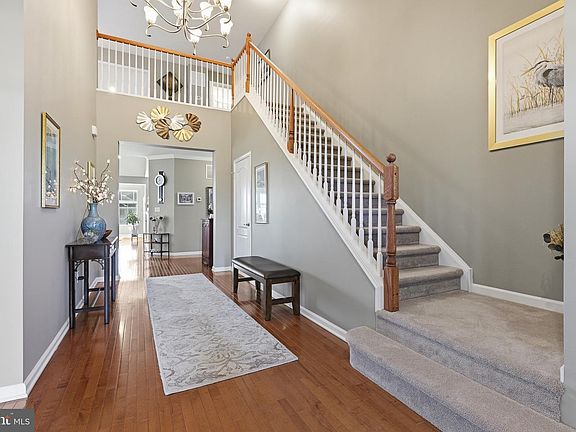 3rd image of 4130 Laughton Ln