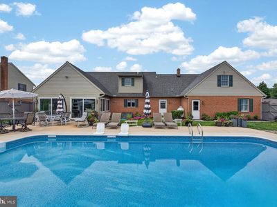 695 Sue Dr, Lititz, PA, 17543