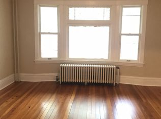 891 Rose Ave E #1, Saint Paul, MN 55106