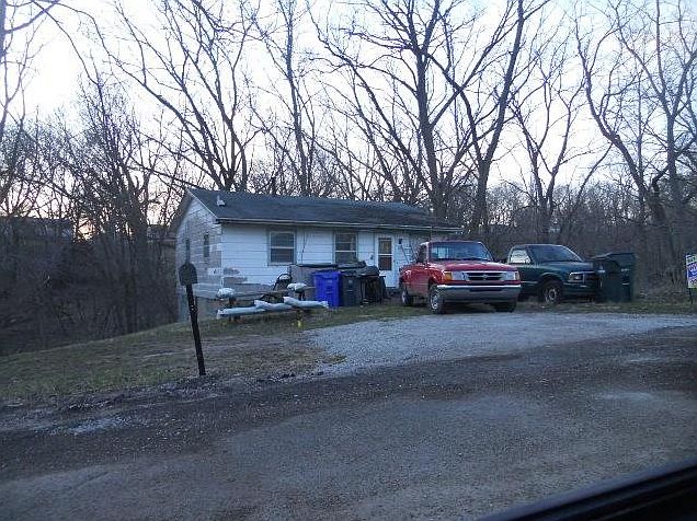 2nd image of 2117 High Dr SE