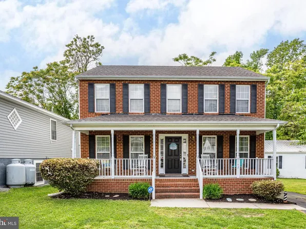 6142 7th St, King George, VA 22485