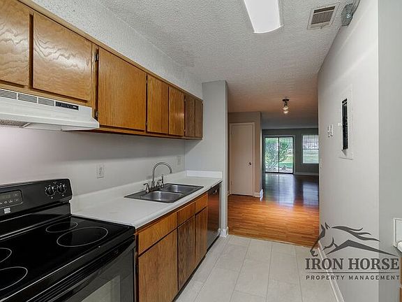 4th image of 290 Appleby Dr Unit 153