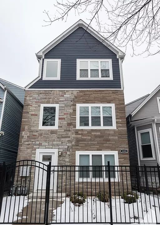 1st image of 3143 N Monticello Ave #3