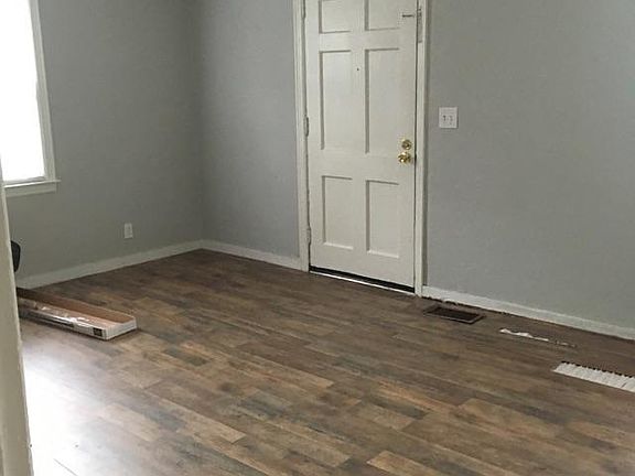 3rd image of 2309 Brice St