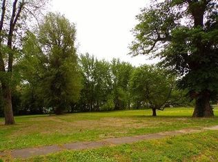 410 W Royle St, Richmond, MO 64085