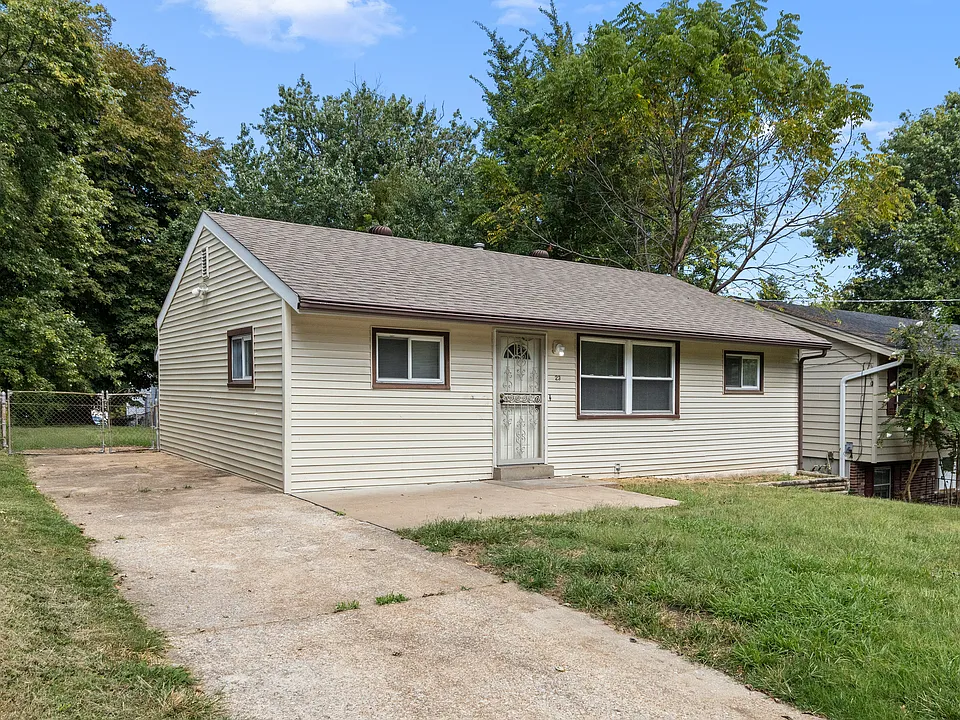 23 Connolly Dr