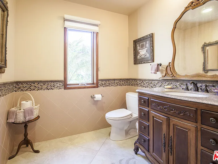 2624 Costebelle Dr — Photo 16