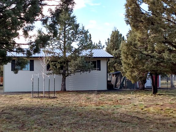 Pole barn 