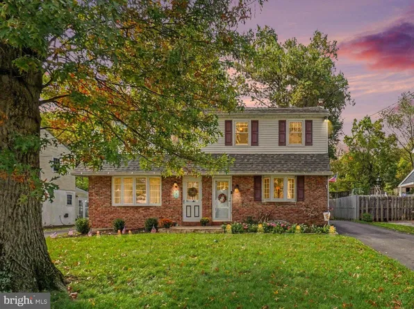 675 S 5th Ave, Royersford, PA 19468