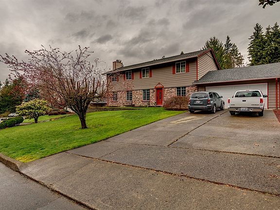 5th image of 2208 NE Brookview Dr