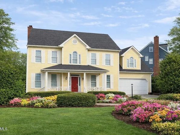 109 White Sands Dr, Cary, NC 27513