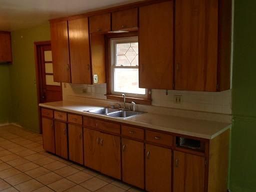 4th image of 905 N Berwick Blvd