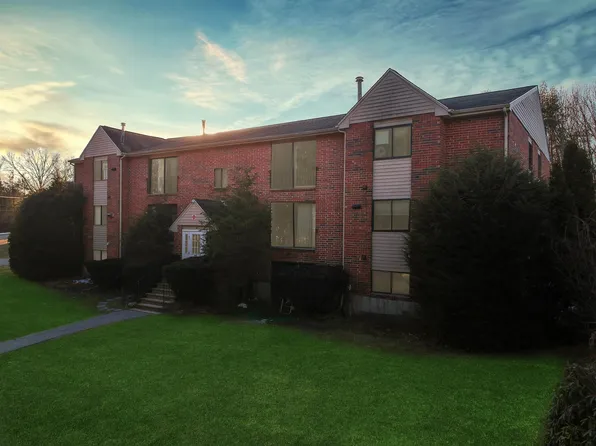 2 Brookside Drive #12, Exeter, NH 03833