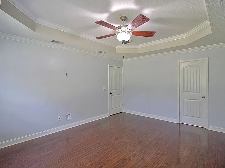720 Highgrove Ct — Photo 15