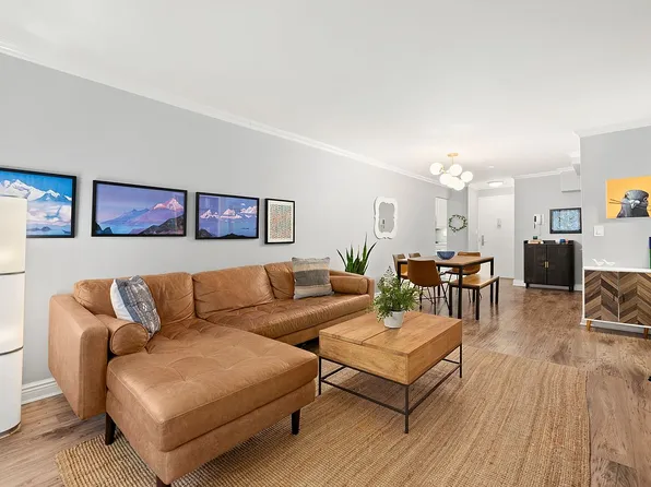 16 W 16th St APT 4LN, New York, NY 10011