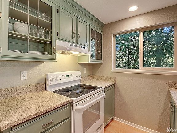 3rd image of 8126 146th Ct NE