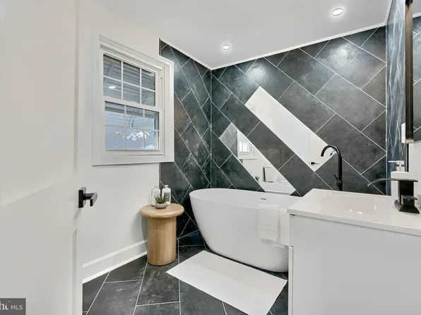 3707 Dennlyn Rd, Baltimore, MD 21215