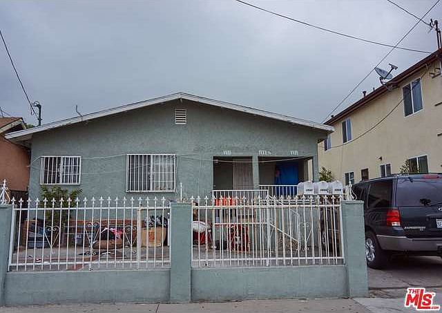 2nd image of 651 E Vernon Ave