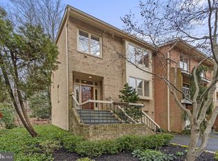 10953 Whiterim Dr, Rockville, MD 20854