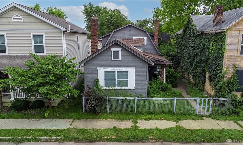 1st image of 100 S Hawker St