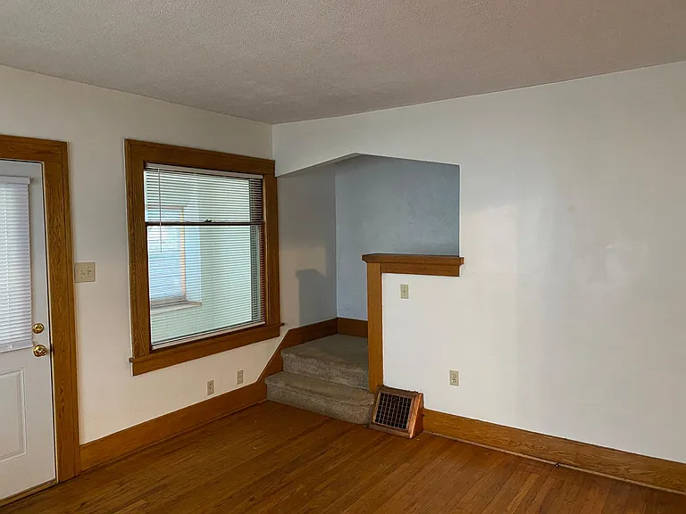1818 California Ave — Photo 3