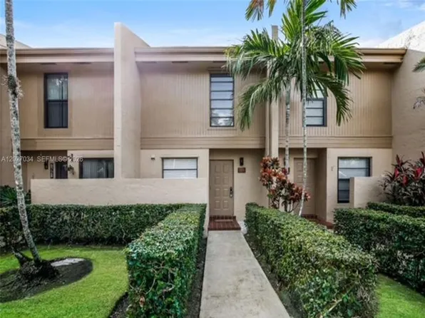 9732 NW 15th St #306, Hollywood, FL 33024