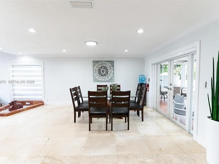 12040 SW 43rd St — Photo 12