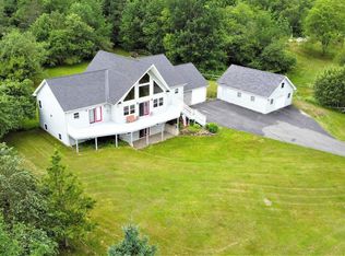 2111 Beebe Rd, Newport, VT 05855
