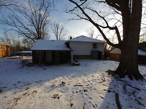 4th image of 3585 Saint James Ave