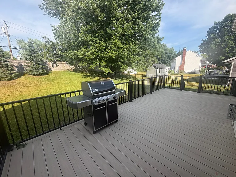 53 Huntleigh Dr — Photo 2