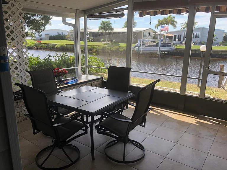 122 Martinique Rd — Photo 4