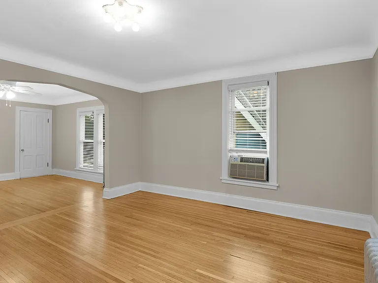 1889 Carroll Ave #3 — Photo 4