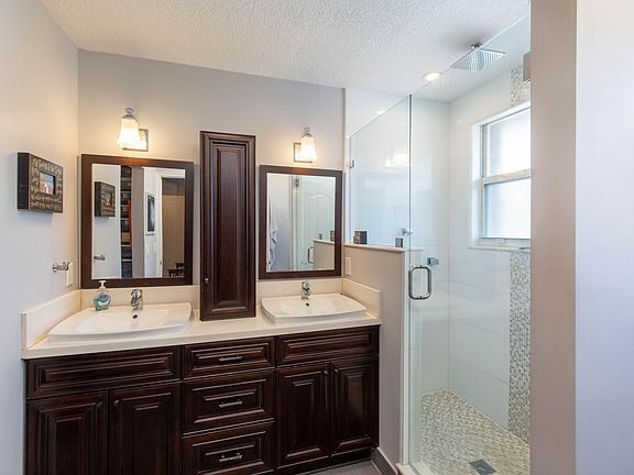 4th image of 6141 NW 42nd Ter