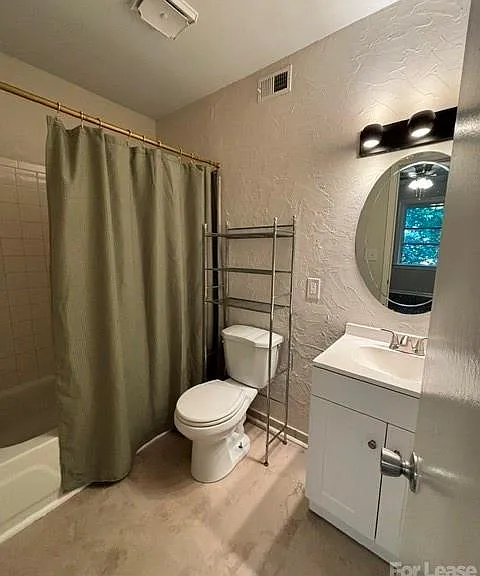 430 Queens Rd — Photo 18