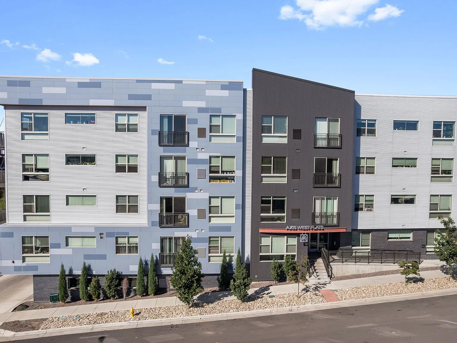 Axis West Flats — Photo 1