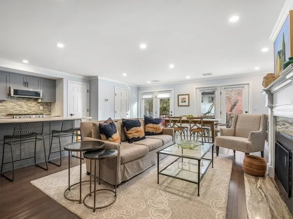 37 Chestnut St #107, Boston, MA 02129