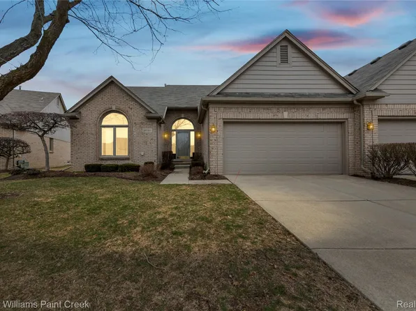 20311 Milford Dr, Macomb, MI 48044