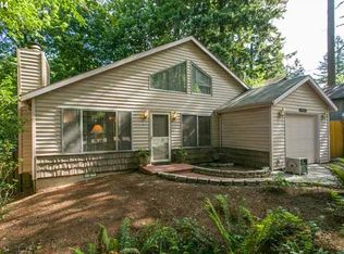 5437 SW Vacuna St, Portland, OR 97219