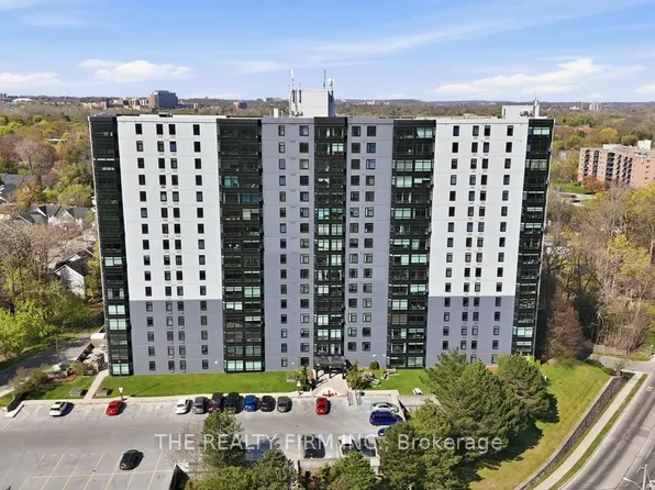 45 Pond Mills Rd #1210, London, ON N5Z 4W5