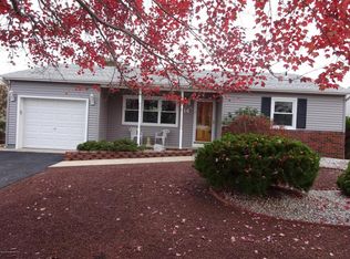 14 Easton Rd, Toms River, NJ 08757