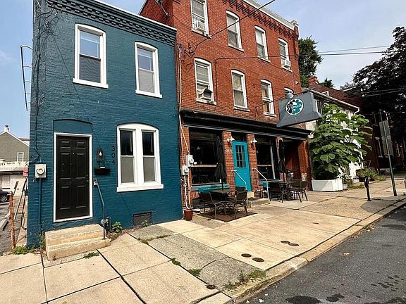 2nd image of 304 N Mulberry St