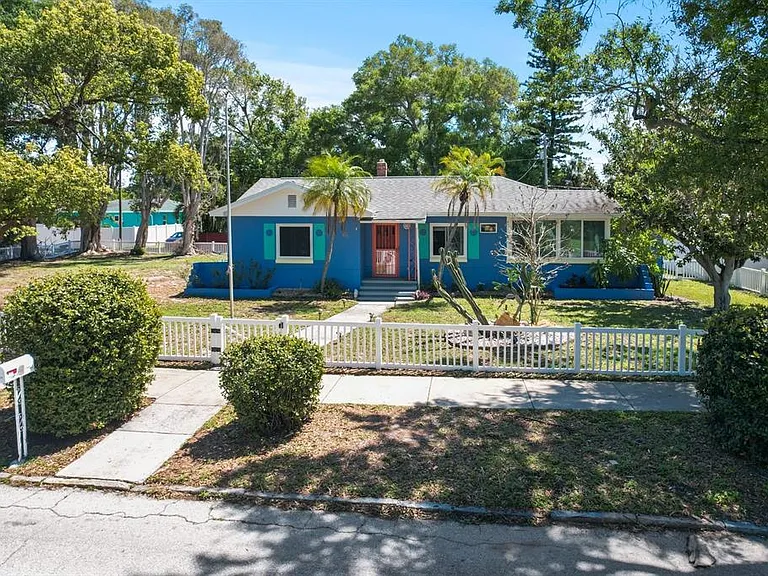 2800 Tifton St S — Photo 34