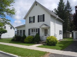 5 Pearl St, Rouses Pt, NY 12979