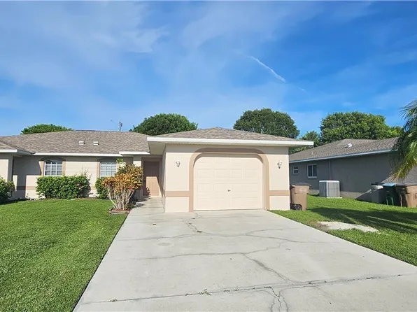 1626 SW Santa Barbara Pl, Cape Coral, FL 33991