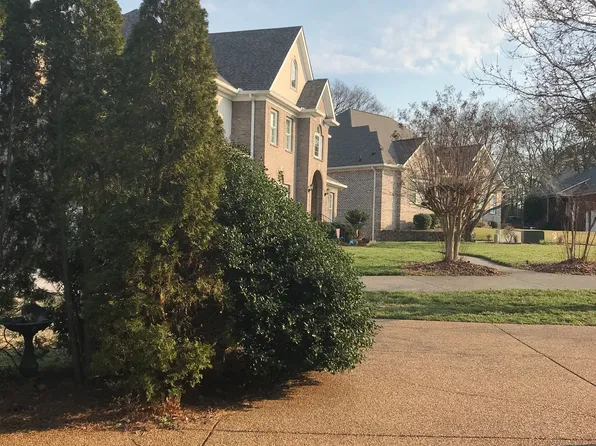 111 Galway Lk S, Hendersonville, TN 37075