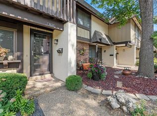 2645 Hampton Rd #B, Saint Charles, MO 63303